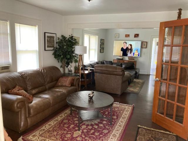 Country House On 1 Acre 4 Beds Great For Events Or A Quiet Weekend! Independence Bagian luar foto